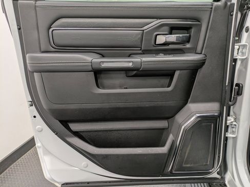 Used 2024 RAM 2500 Limited image 22