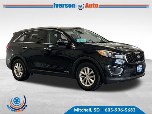 Used 2016 Kia Sorento LX w/ LX Convenience Package AWD/4WD image 1