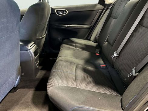 Used 2019 Nissan Sentra SR image 13