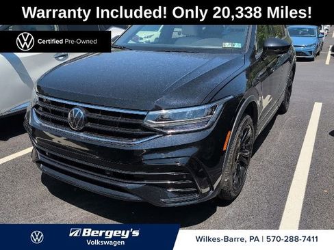 Certified 2024 Volkswagen Tiguan SE R-Line AWD/4WD image 1