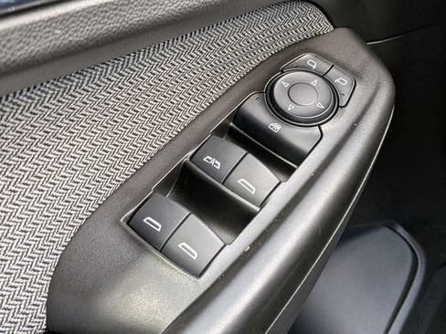 Used 2023 Chevrolet TrailBlazer LT FWD image 23