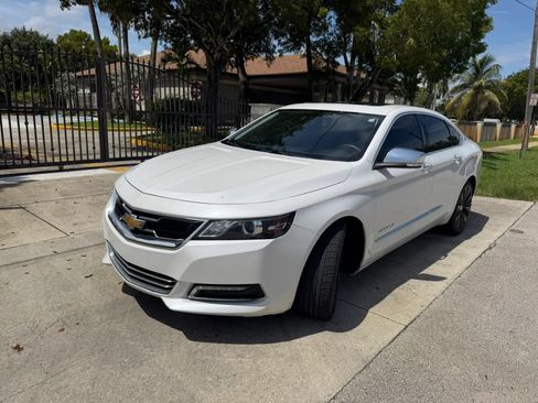 Used 2017 Chevrolet Impala Premier w/ Enhanced Convenience Package FWD image 5
