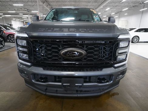 Used 2025 Ford F250 XLT w/ Black Appearance Package AWD/4WD image 21
