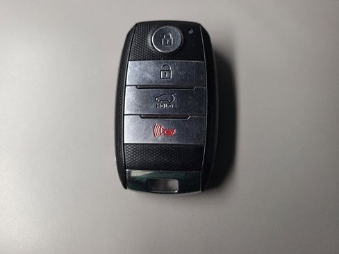 Used 2014 Kia Sorento SX w/ 3rd Row Package AWD/4WD image 32