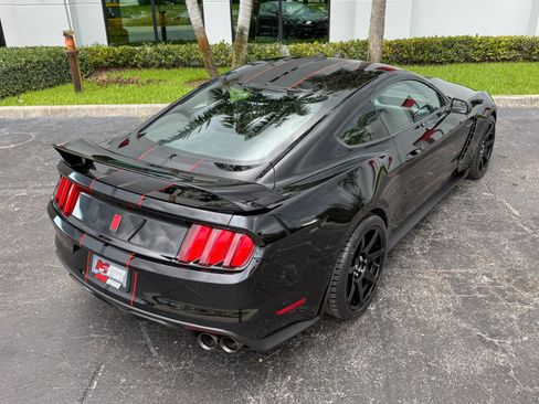 Used 2017 Ford Mustang Shelby GT350R w/ GT350R Equipment Group 920A RWD image 20