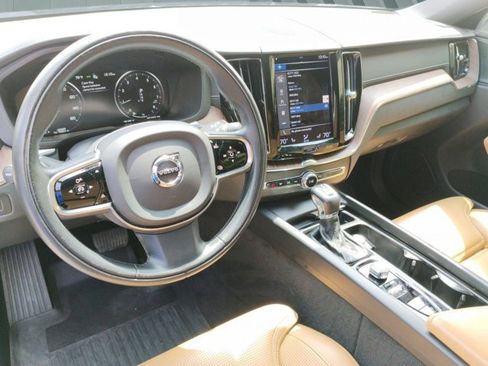 Used 2021 Volvo XC60 T5 Inscription w/ Protection Package Premier FWD image 10