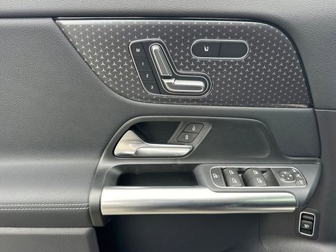 Used 2026 Mercedes-Benz GLA 250 image 14