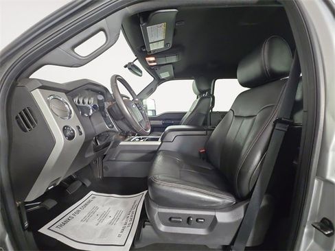 Used 2016 Ford F250 Lariat w/ Chrome Package image 9