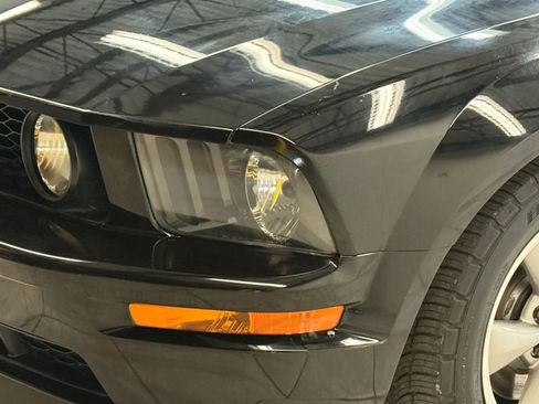Used 2005 Ford Mustang GT image 4