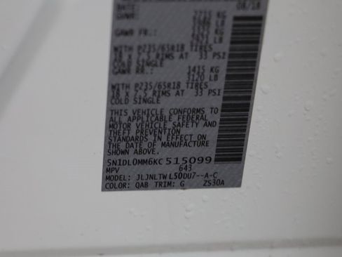 Used 2019 INFINITI QX60 Luxe w/ Essential Package image 25