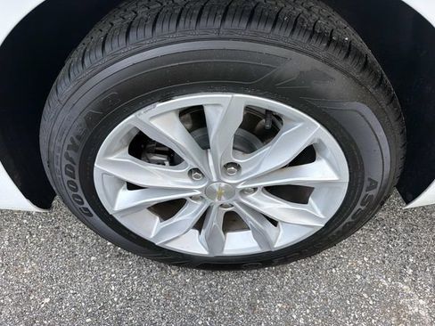 Used 2025 Chevrolet Malibu LT FWD image 29