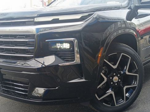 New 2026 Chevrolet Traverse High Country w/ LPO, Floor Liner Package AWD/4WD image 35