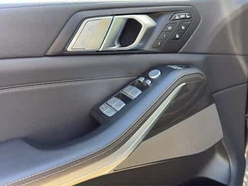 Used 2020 BMW X7 xDrive40i w/ Premium Package image 13