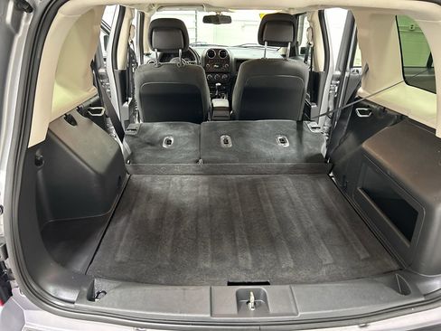 Used 2016 Jeep Patriot Sport image 28
