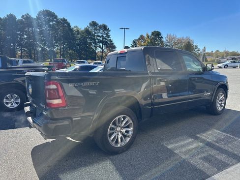 Used 2022 RAM 1500 Laramie w/ Sport Appearance Package image 8