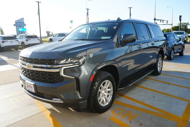 Used 2021 Chevrolet Suburban LS AWD/4WD image 30