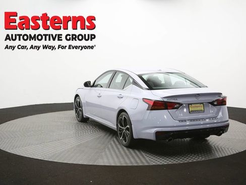 Used 2023 Nissan Altima 2.5 SR FWD image 38