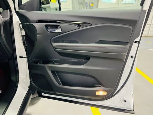 New 2026 Honda Ridgeline Black Edition image 36