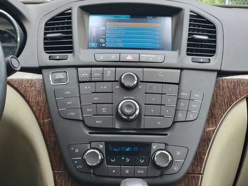Used 2013 Buick Regal Premium FWD image 27