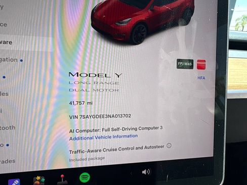 Used 2022 Tesla Model Y Long Range AWD/4WD image 5