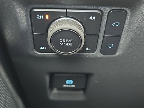 New 2025 Ford Expedition Platinum w/ Stealth Performance Package image 27