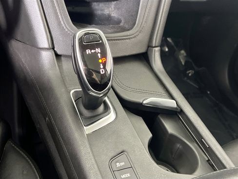 Used 2018 Cadillac XT5 Luxury w/ Driver Awareness Package image 17