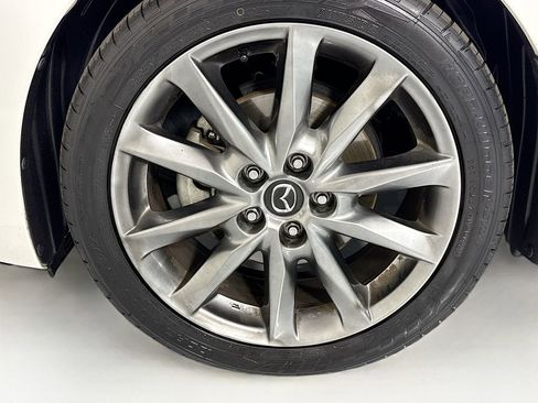 Used 2018 MAZDA MAZDA3 Touring image 30