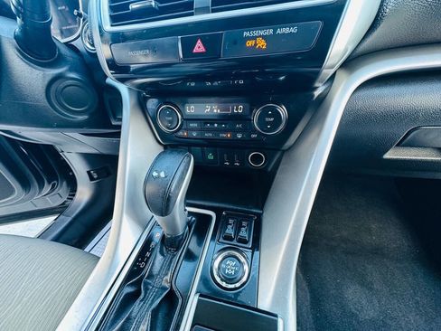 Used 2018 Mitsubishi Eclipse Cross SE image 23