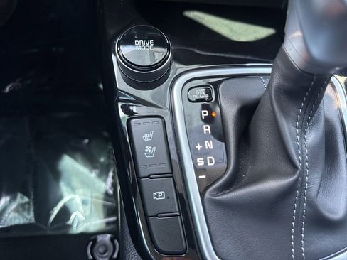 Certified 2024 Kia Seltos SX w/ SX Sunroof Package AWD/4WD image 19