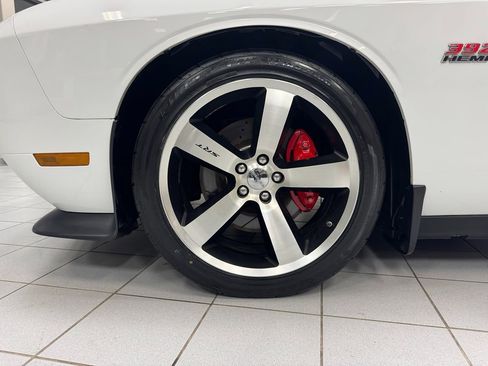 Used 2013 Dodge Challenger SRT8 w/ Harman Kardon Audio Group image 60