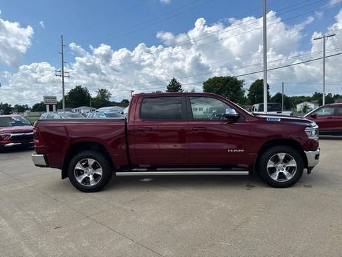 Used 2024 RAM 1500 Laramie AWD/4WD image 8