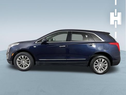 Used 2017 Cadillac XT5 Luxury FWD image 3