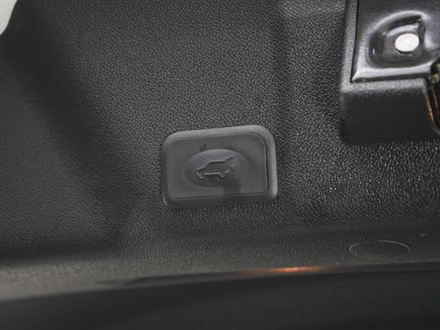 Used 2014 GMC Acadia Denali AWD/4WD image 11