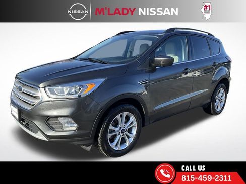 Used 2019 Ford Escape SEL image 3