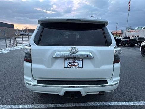 Used 2018 Toyota 4Runner Limited image 4