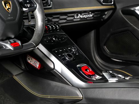 Used 2015 Lamborghini Huracan LP 610-4 image 73