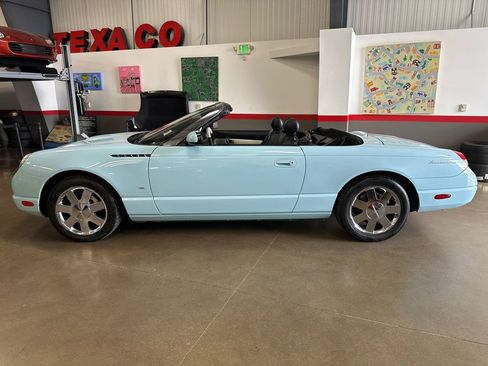 Used 2003 Ford Thunderbird image 5