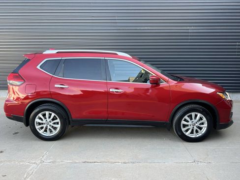 Used 2017 Nissan Rogue SV FWD image 10