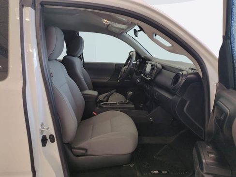 Used 2022 Toyota Tacoma SR RWD image 25