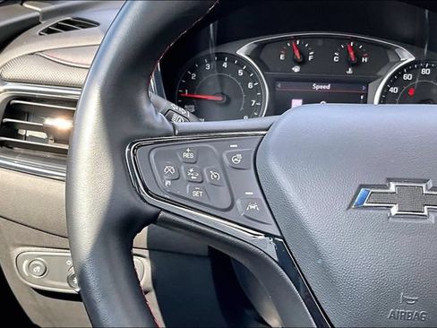 Used 2024 Chevrolet Equinox RS w/ RS Leather Package AWD/4WD image 11