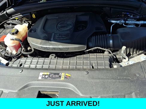 Used 2022 Jeep Grand Cherokee Summit AWD/4WD image 27