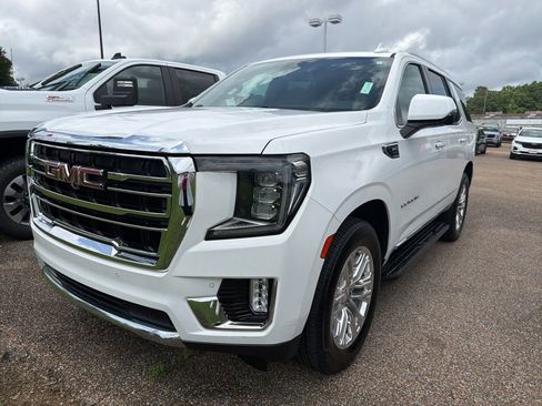 Used 2023 GMC Yukon SLT w/ SLT Luxury Package RWD image 1