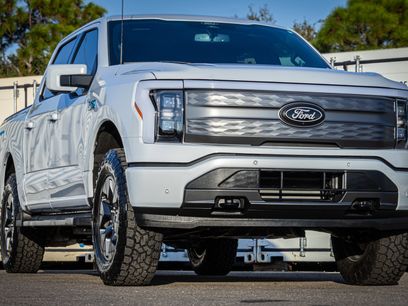 New 2025 Ford F150 Lightning Lariat