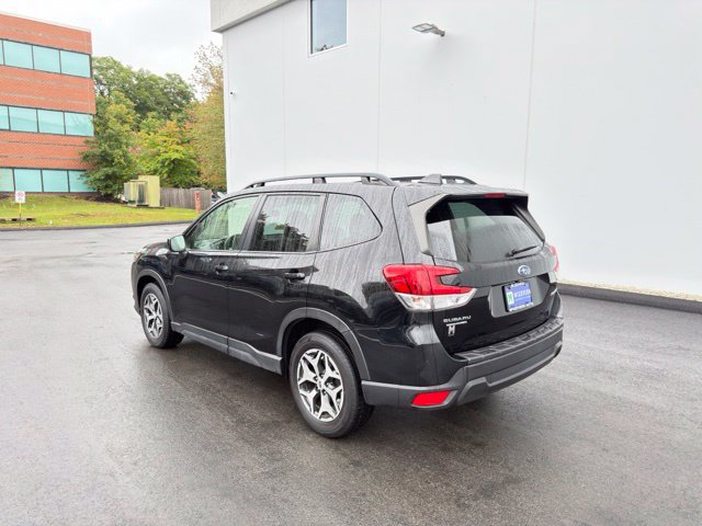 Used 2023 Subaru Forester Premium AWD/4WD image 9