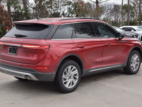 New 2026 Lincoln Corsair Premiere image 6