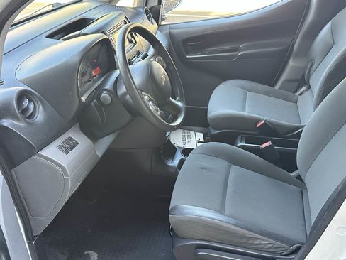 Used 2015 Chevrolet City Express LT w/ Technology Package FWD image 12