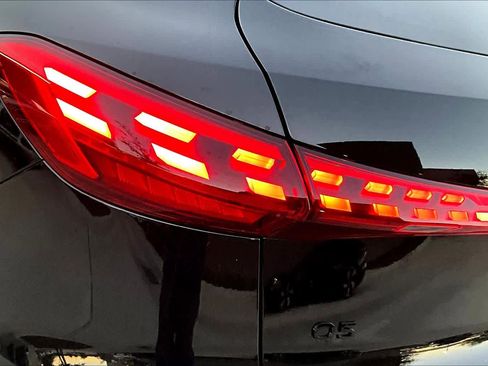 New 2025 Audi Q5 Premium Plus image 14