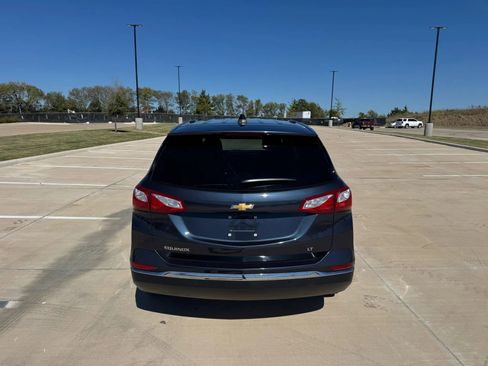 Used 2018 Chevrolet Equinox LT FWD image 12