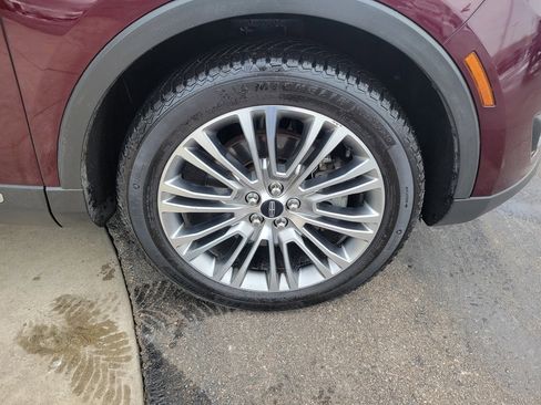 Used 2017 Lincoln MKX Reserve w/ Lincoln MKX Climate Package image 18