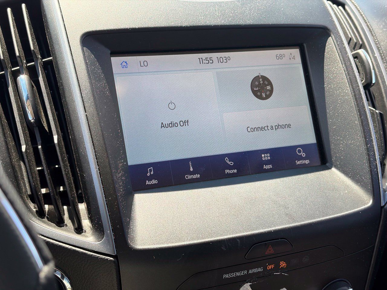Used 2020 Ford Edge SE FWD image 10